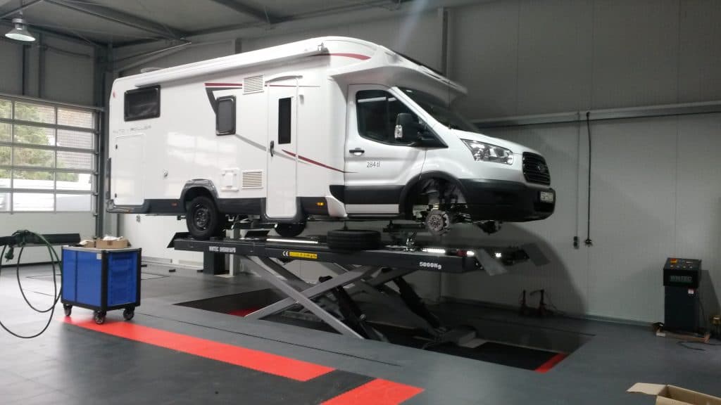 Wohnmobil-Service in der Halle